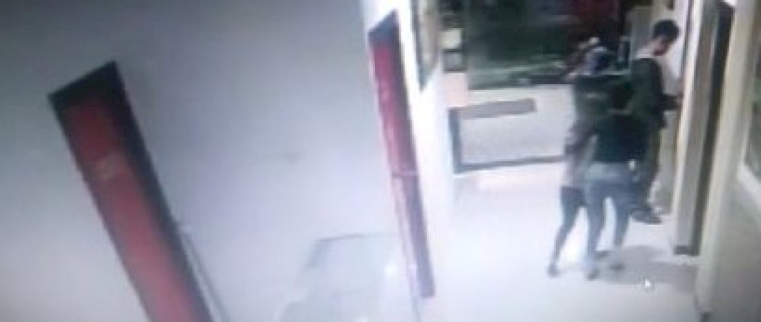 Tangkapan layar CCTV.