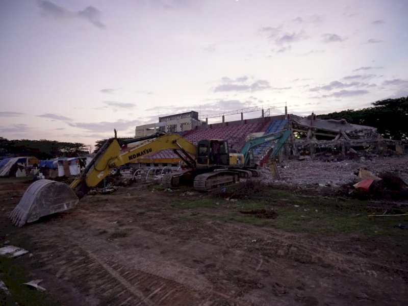 Pj Gubernur Sulsel Dicecar Wartawan Soal Proyek Stadion Mattoangin