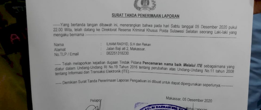 Tim Hukum Danny-Fatma usai melaporkan oknum SM dan YG ke Polda Sulsel.