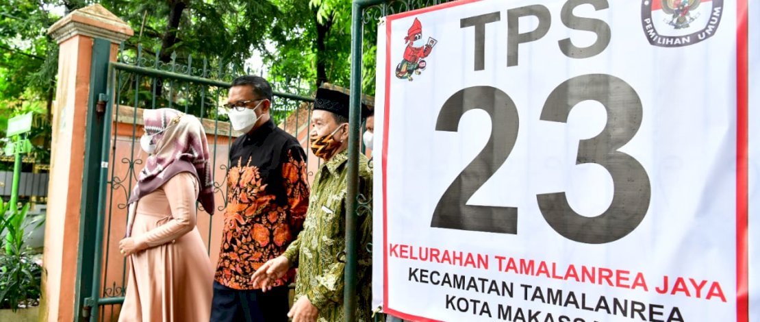 Nurdin Abdullah, usai mencoblos.