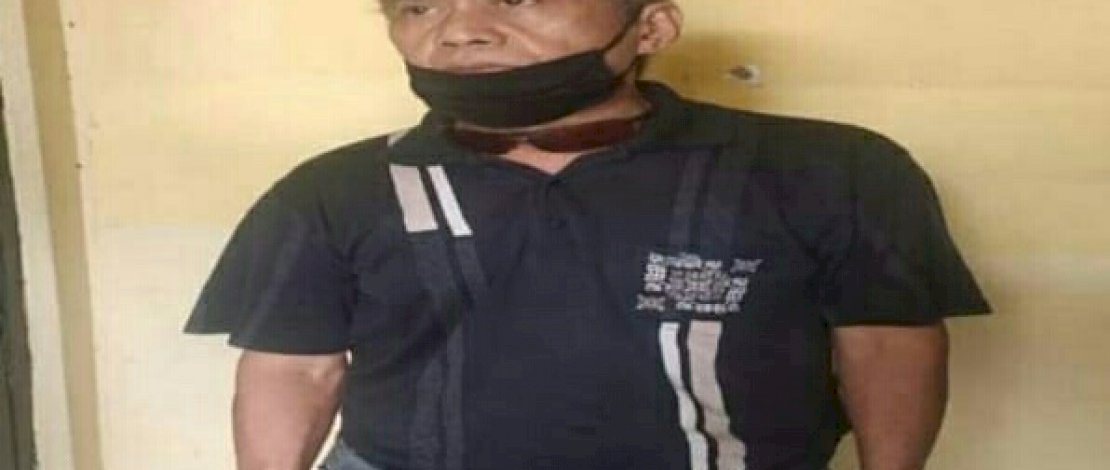 Pelaku penikaman Hasbullah (baju hitam), korban penikaman Nasruddin alias Attos (baju merah), dan CCTV detik-detik penikaman di Masjid Raya, usai salat asar.