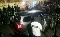 Rekonstruksi Penembakan 6 Laskar FPI, 2 Ditembak di Km 50, 4 Tewas Ditembak di Dalam Mobil