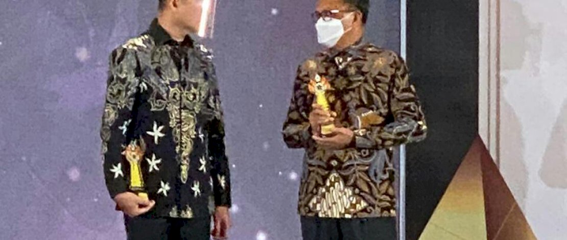 Nurdin Abdullah Raih Penghargaan Gubernur Peduli Olahraga