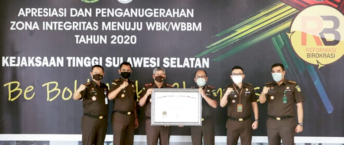 Kajati Sulsel, Firdaus Dewilmar dan jajarannya.