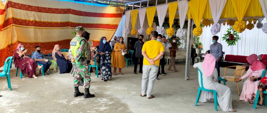 Tentara Keliling Imbau Masyarakat Parepare Cegah Covid-19