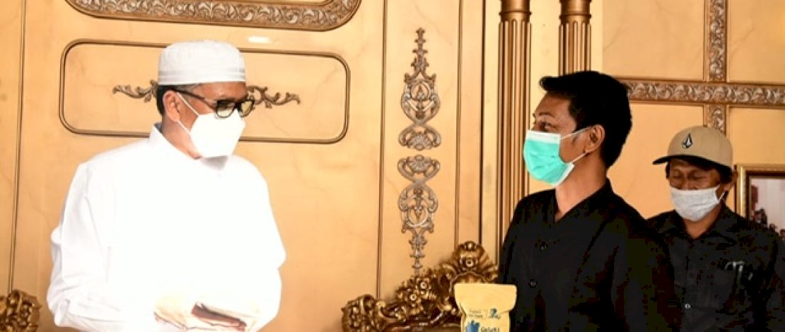 Nurdin Abdullah Dukung Produk Gula Semut Desa Kaladi Dipasarkan Lebih Luas