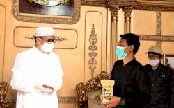 Nurdin Abdullah Dukung Produk Gula Semut Desa Kaladi Dipasarkan Lebih Luas