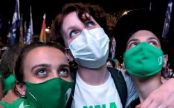 Aborsi, yang Dulu Tidak Terpikirkan di Argentina, Kini Jadi Legal