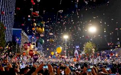 Tips Rayakan Tahun Baru Saat Musim Hujan, Dijamin Bakal Menyenangkan!