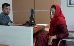 Dekat dengan Janda, Pria Ini Tendang Mulut Pacarnya