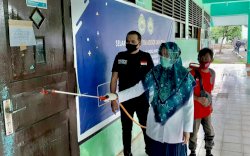 Kasus Covid-19 Meningkat, Kampus UIM Disemprot Disinfektan