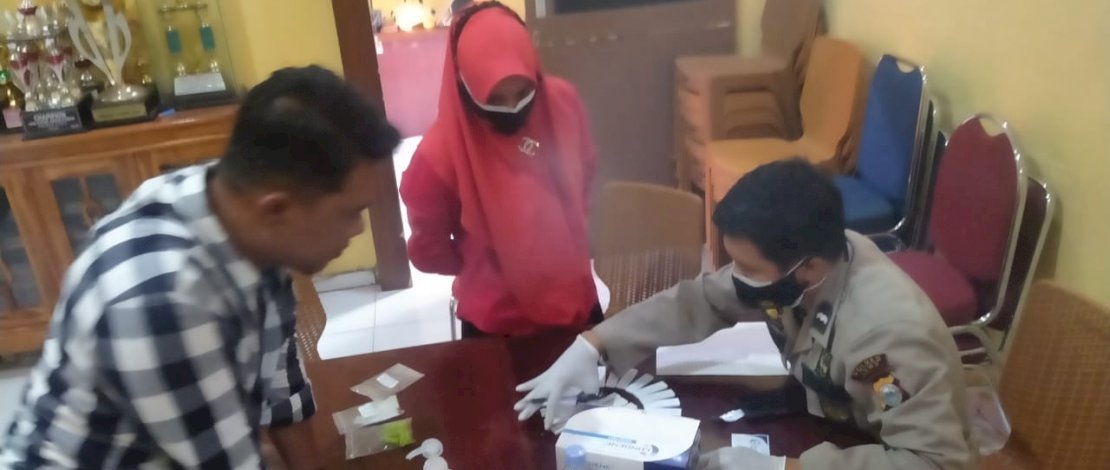 Kasat Reskrim Polres Luwu AKP Faisal Syam, memimpin gelar rapid test mencegah penyebaran Covid-19 untuk satuan fungsi layanan.