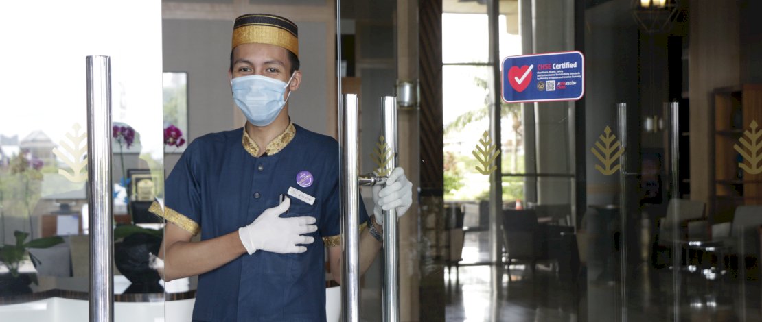 Pelayanan dan Protokol Kesehatan di Hotel The Rinra.