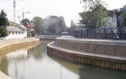 Selain Kanal Permanen, Tanggul Permanen Tiga Sungai Besar Mulai Dibangun Tahun Ini