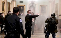 Unjuk Rasa Mendukung Trump di Capitol Berujung Kekerasan