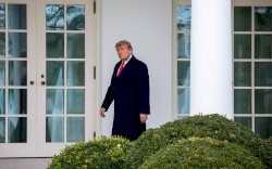 Iran Masukkan Trump dan 9 Pejabat AS ke Dalam Daftar Sanksi