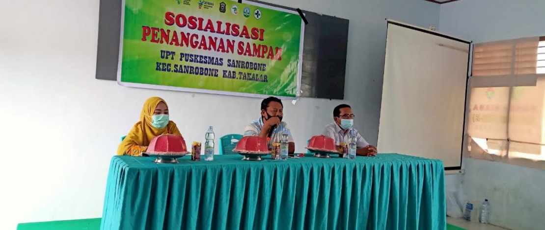 Suasana sosialisasi penanganan masalah sampah yang digelar UPT Puskesmas Sanrobone Kecamatan Sanrobone, Jumat, 8 Januari 2021.