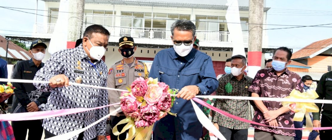 Nurdin Abdullah Resmikan RTH Green Episentrum Watampone