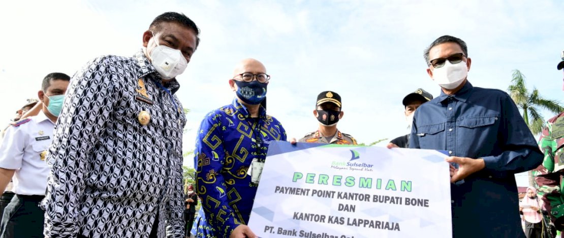 Nurdin Abdullah Resmikan RTH Green Episentrum Watampone