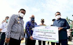 Nurdin Abdullah Resmikan RTH Green Episentrum Watampone