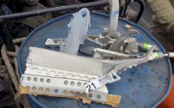 Temuan Pencari SJ182 Hari Ini, Mulai dari Roda hingga Baju Pink Anak-anak