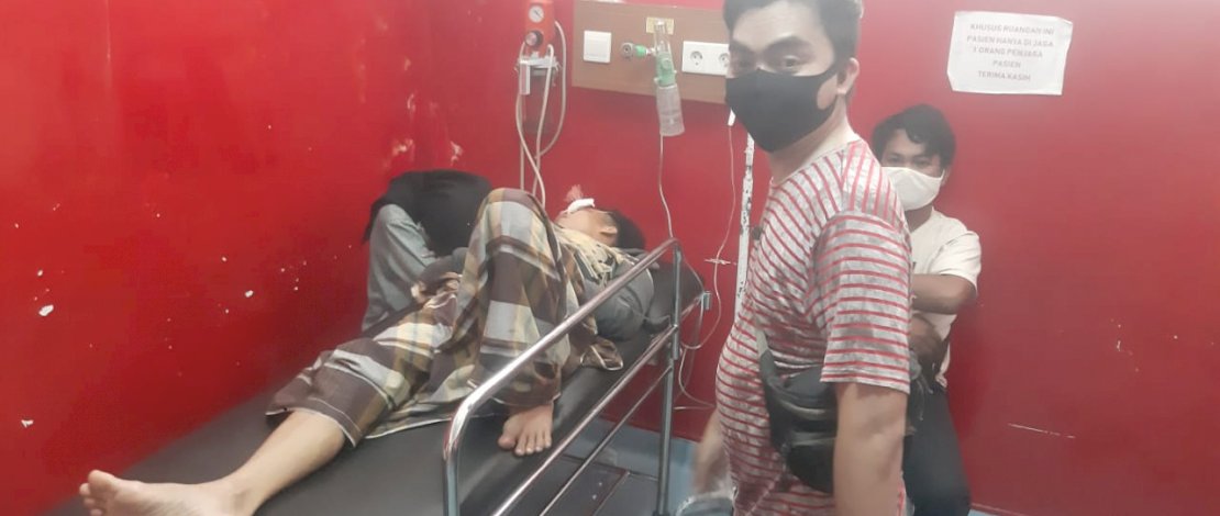 Korban Asrul, masih menjalani perawatan di rumah sakit akibat bola mata kirinya pecah usai dipanah sekelompok pria.