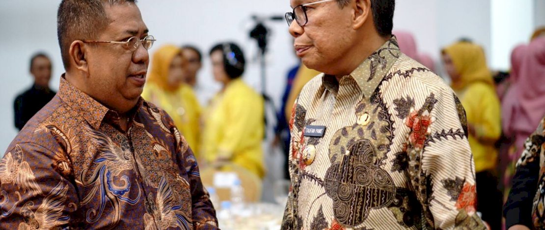 Amir Syarifuddin (semasa hidup) bersama Taufan Pawe. IST Amir Syarifuddin (semasa hidup) bersama Taufan Pawe. IST