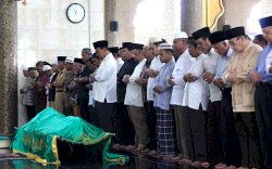 Berikut Syarat dan Tata Cara Salat Jenazah beserta Bacaannya :