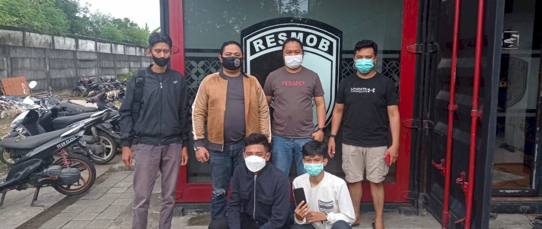Pelaku pencurian dibekuk Resmob Polda Sulsel. Pelaku pencurian dibekuk Resmob Polda Sulsel.