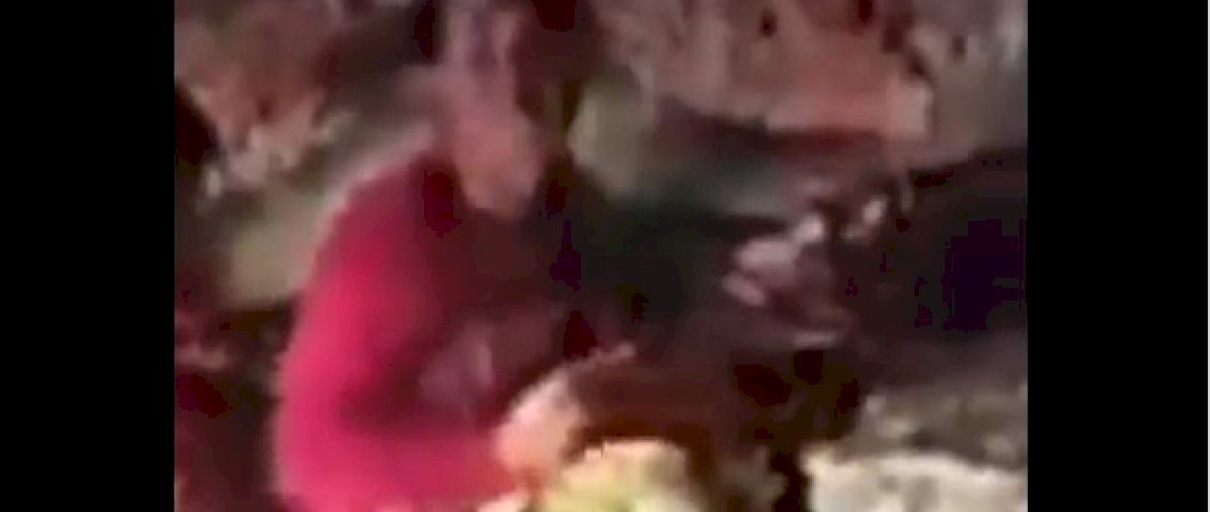 Korban gempa Mamuju, serta bangunan yang rubuh.