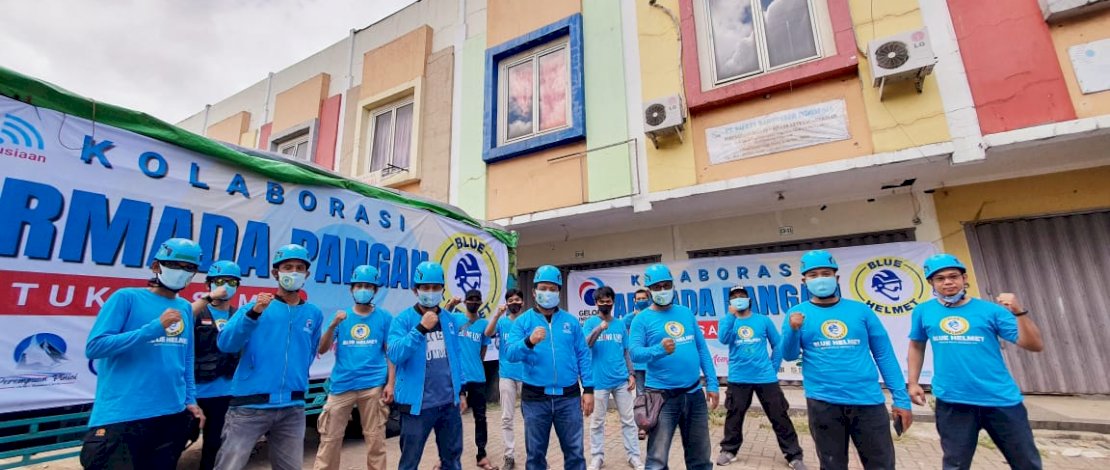 Blue Helmet Partai Gelora.