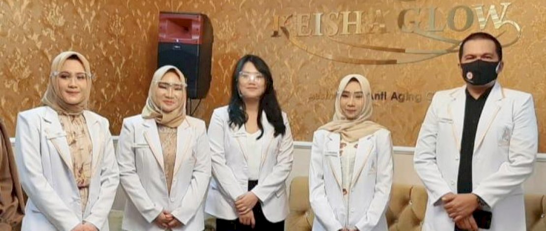 Suasana peresmian Keisha Glow dan para dokter yang berpraktik di Keisha Glow, Aesthetic & Anti Anging Centerdi Jl AP Pettarani, Kota Makassar, Sabtu (16/1/2021). 