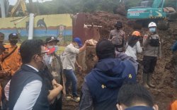25 Orang Meninggal dalam Longsor Sumedang