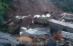 Banjir dan Longsor di Sumbar, 30 Orang Dilaporkan Tewas 