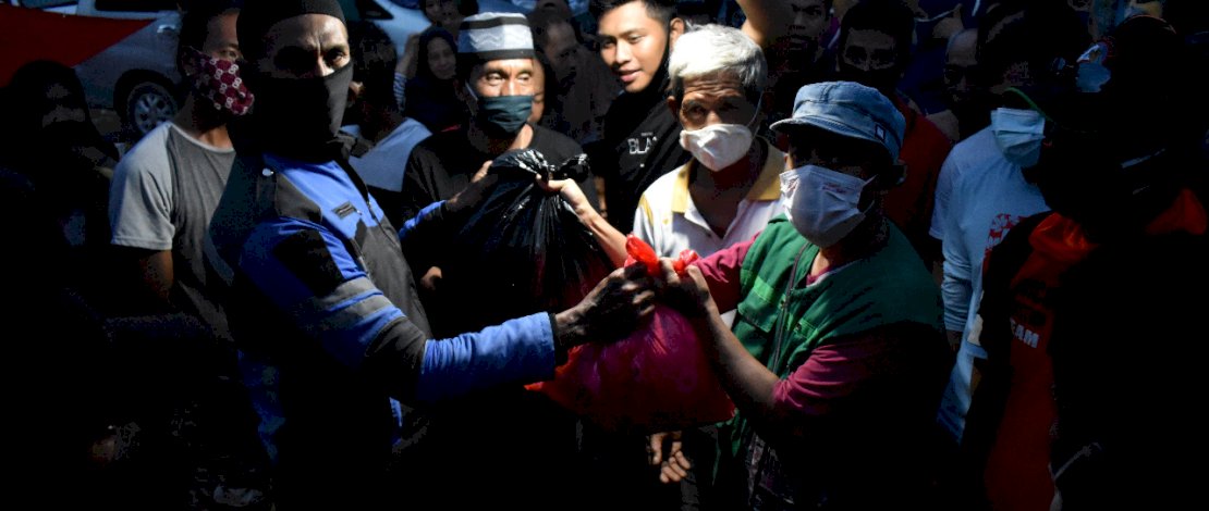 Bantuan Yayasan Hadji Kalla untuk korban gempa Mamuju dan Majene.