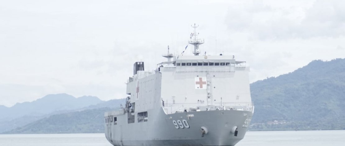RS Apung milik TNI AL.
