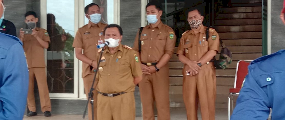 Pelepasan bantuan Pemkab Luwu ke Sulbar.