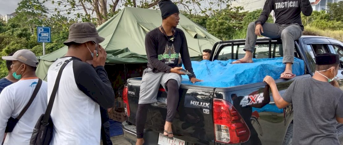 KKP melalui UPT Mamuju, menyalurkan bantuan untuk korban terdampak gempa. 