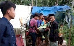 Kedinginan, Wanita di Majene Meninggal di Tenda Pengungsi