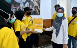 Milenial BISA  Serahkan Donasi untuk Korban Gempa Sulbar ke IDP