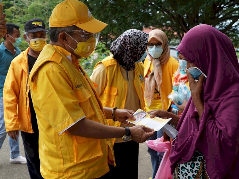 Tiga Truk Bantuan Ikatan Istri Golkar Tiba di Lokasi Pengungsian Gempa Sulbar