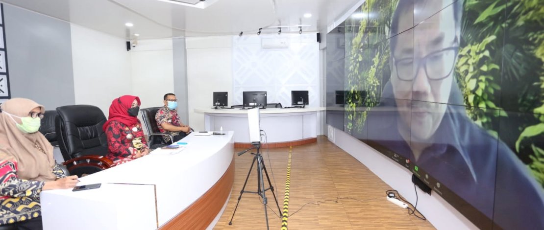 Rapat virtual RDTR yang dihadiri Plt Sekda Gowa, Hj Kamsina.