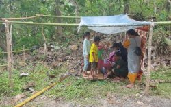 Tolong Pengungsi Labuang Rano, Mereka Belum Tersentuh Bantuan karena Kerap Dijarah di Jalan Masuk