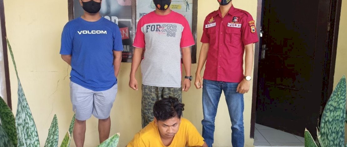 Pelaku pencurian laptop pelanggan saat diamankan Unit Resmob Polres Wajo.