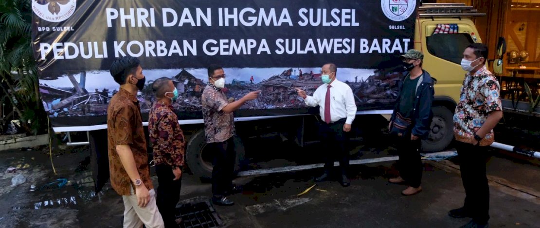Pelepasan bantuan PHRI dan IHGMA Sulsel ke korban gempa di Sulbar.