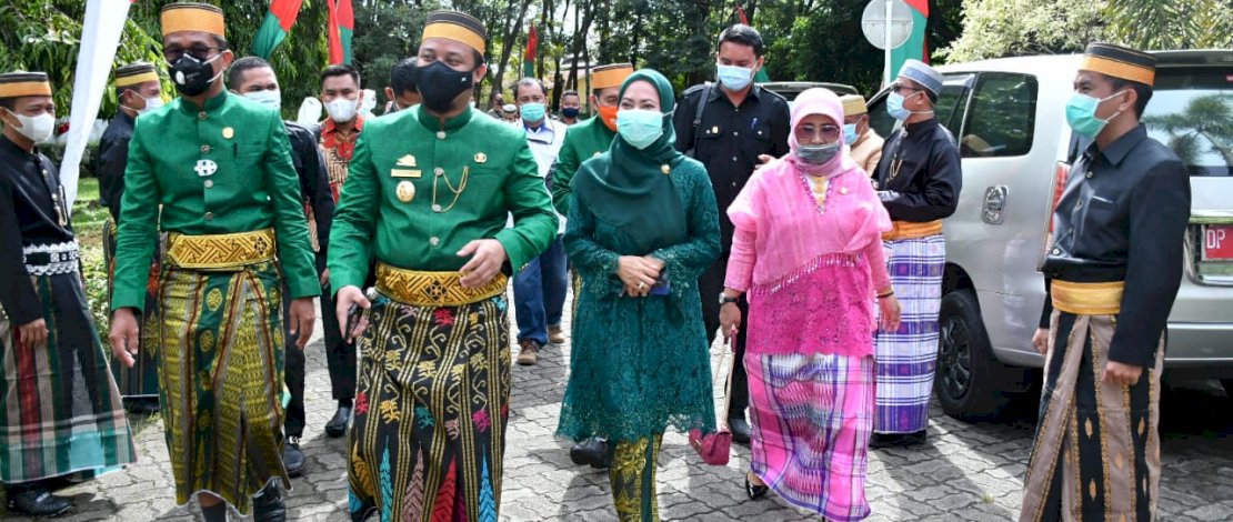 Bupati Lutra, Indah Putri Indriani