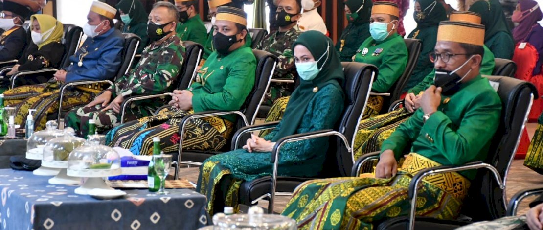 Bupati Lutra, Indah Putri Indriani