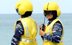 Dita Ayu, Srikandi Cantik TNI AL yang Pertaruhkan Nyawa untuk Korban Gempa Sulbar