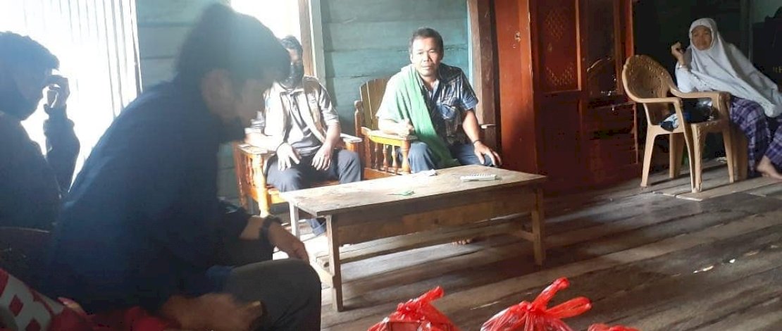 Penyaluran bantuan Formaster Sulselvar Malang untuk korban gempa Sulbar.