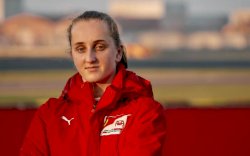 Gadis 16 Tahun Jadi Pembalap Wanita Pertama yang Gabung Akademi&nbsp;F1